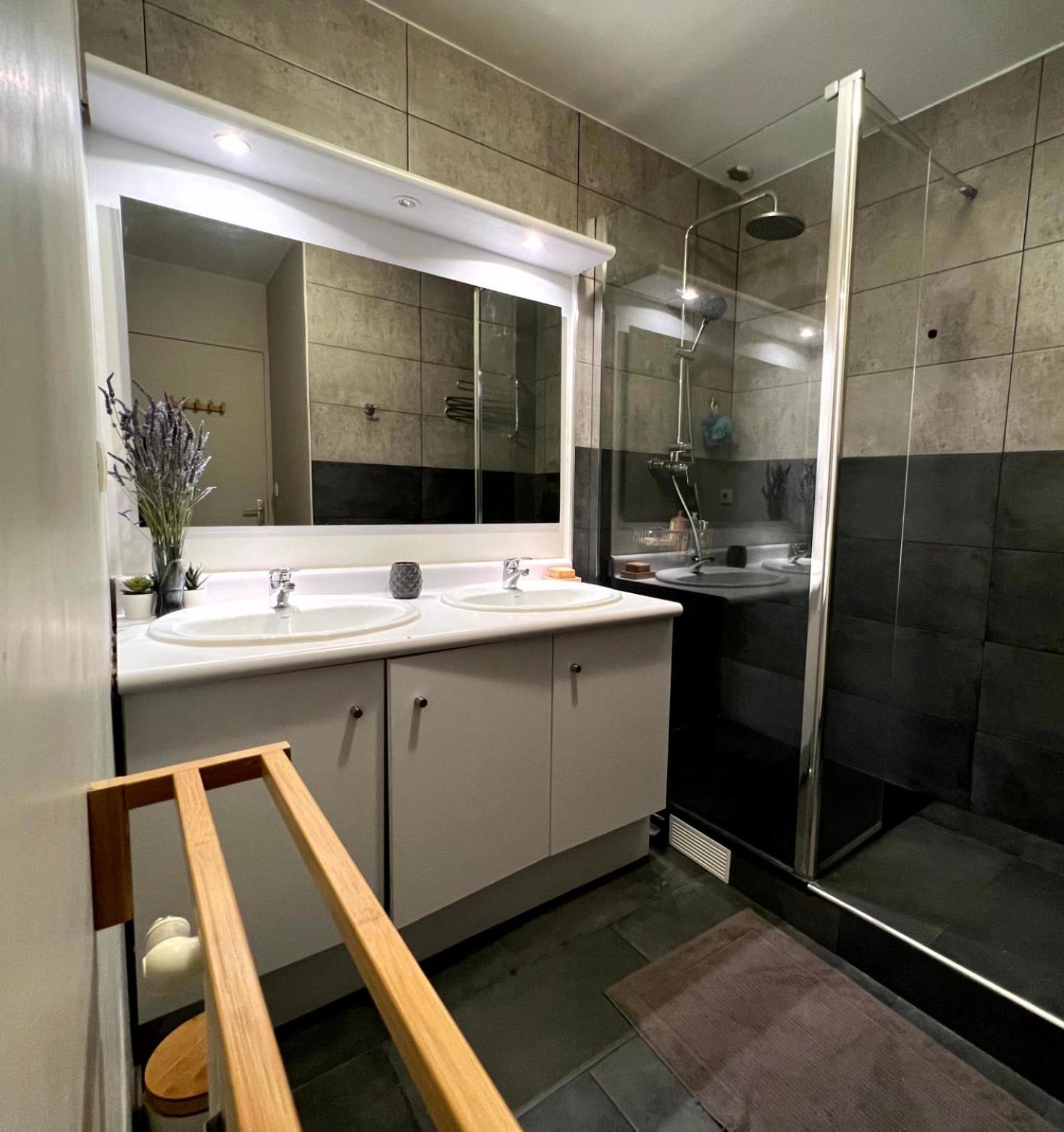 A 2 Min De La Gare Massy-palaiseau Homestay *