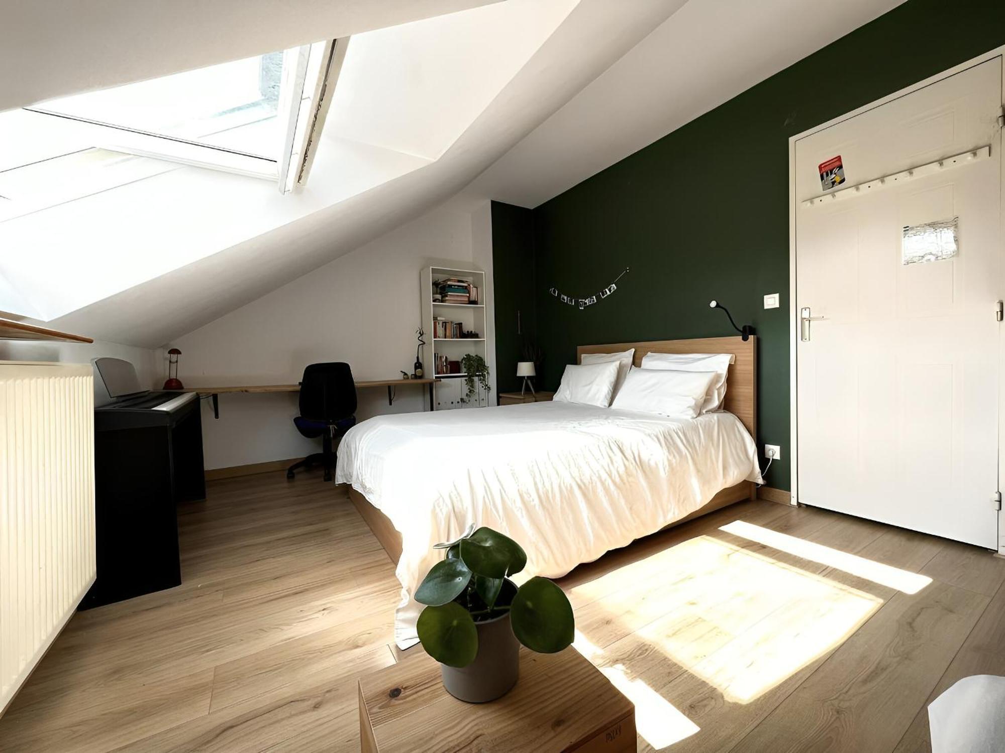 A 2 Min De La Gare Massy-palaiseau Homestay *